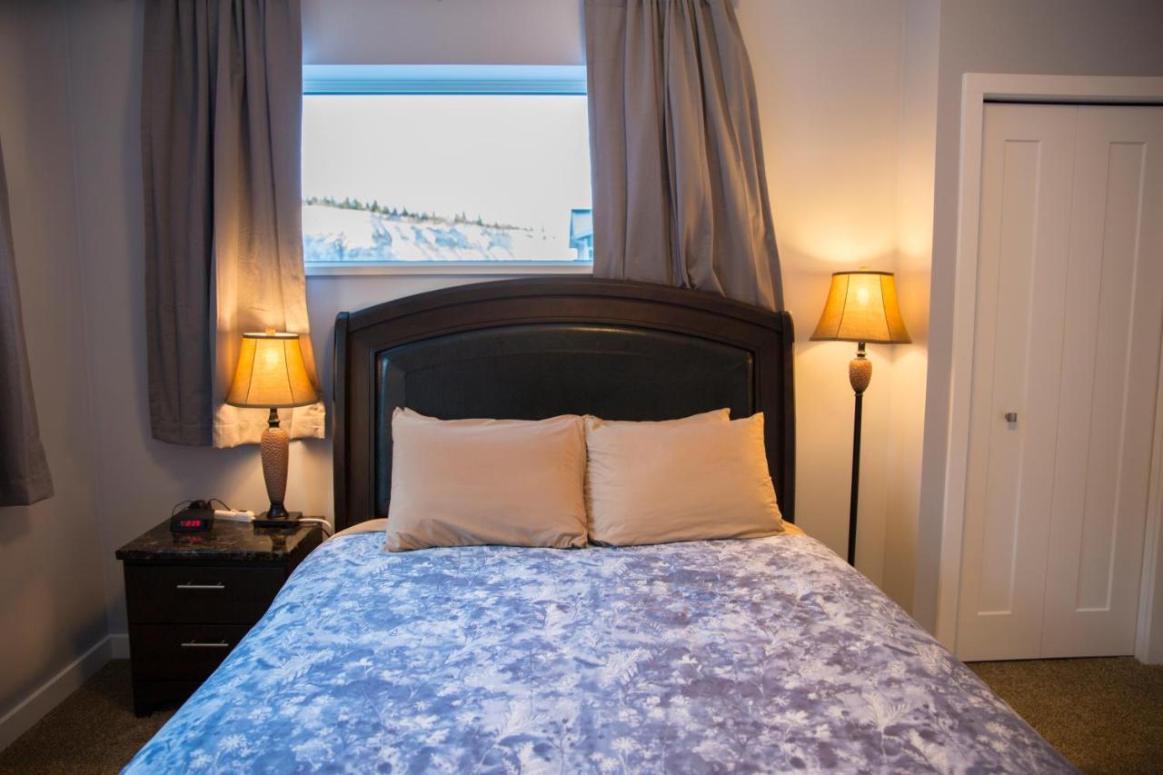 Downtown Whitehorse 4 Bedrooms Deluxe Condo Exteriör bild