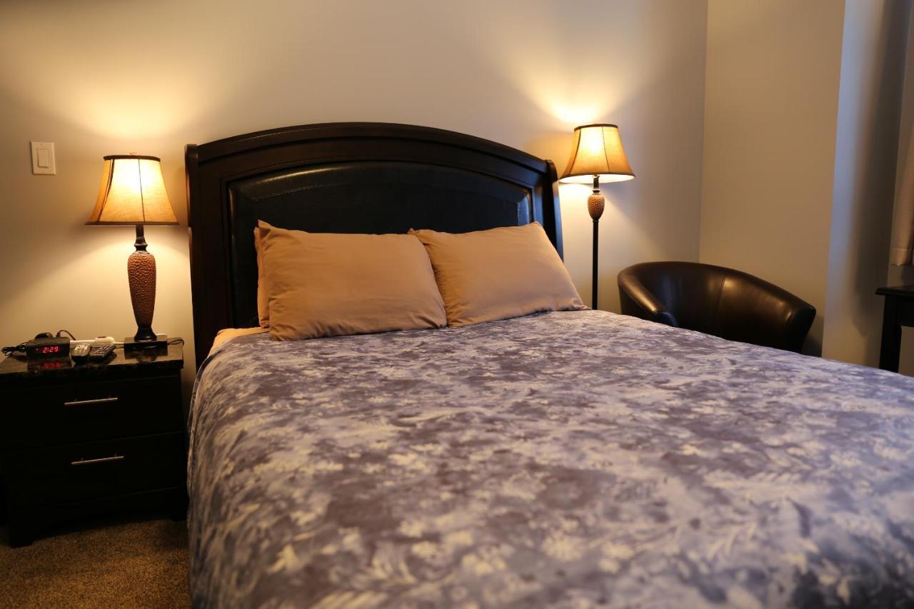 Downtown Whitehorse 4 Bedrooms Deluxe Condo Exteriör bild